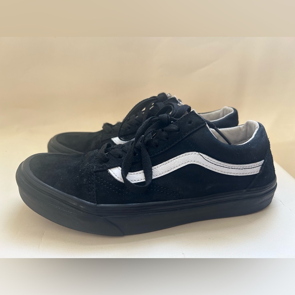 Vans eco dry Black Sneakers with White Side Stripe MEN6.5 women’s8.0